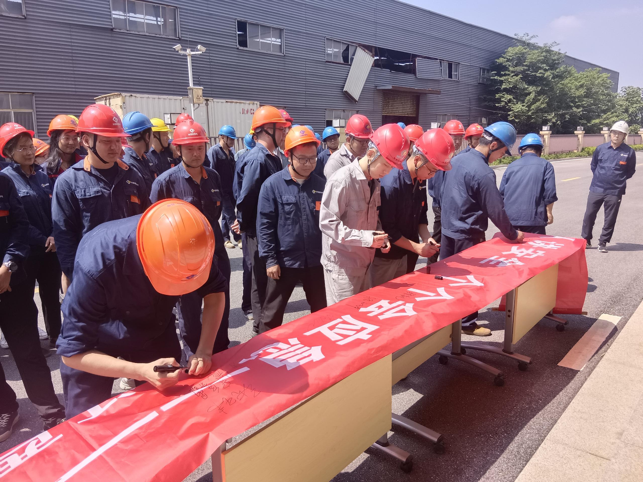 1752218455.jpg B.jpg